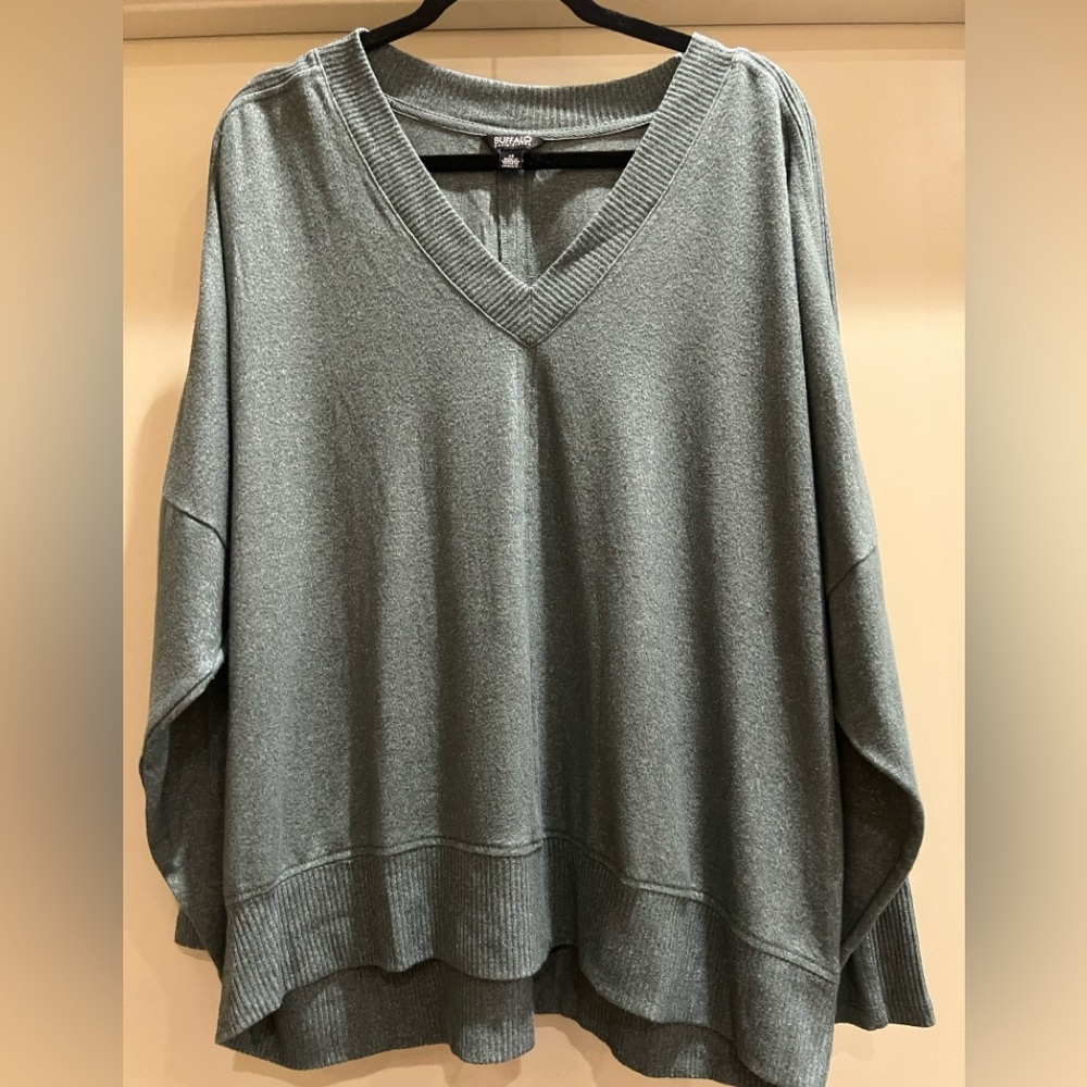 NWOT Buffalo David Bitton V-Neck 2X